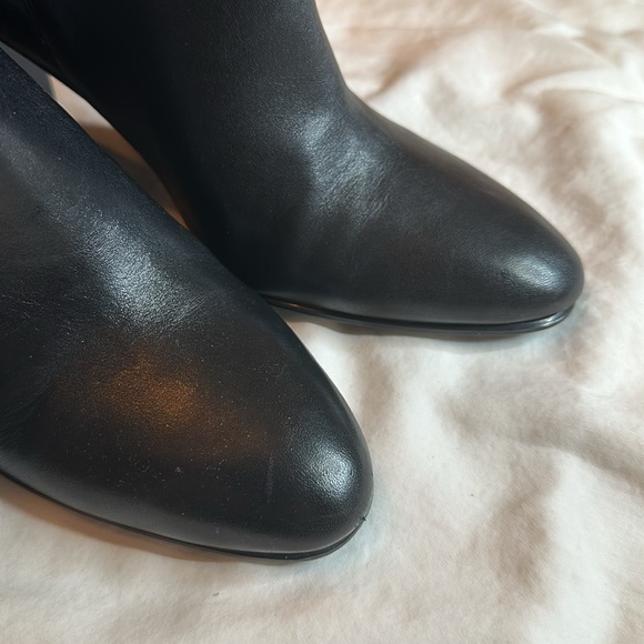 Black tall boots - Picture 5 of 6
